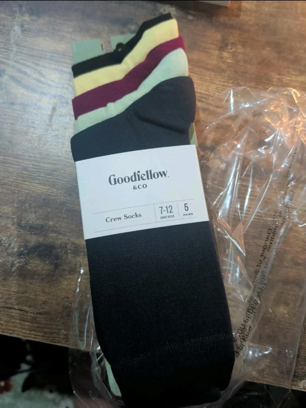 Goodfellow & Co Crew Socks 5-Pack in Black, Burgundy, Cream Size 7-12 NWT